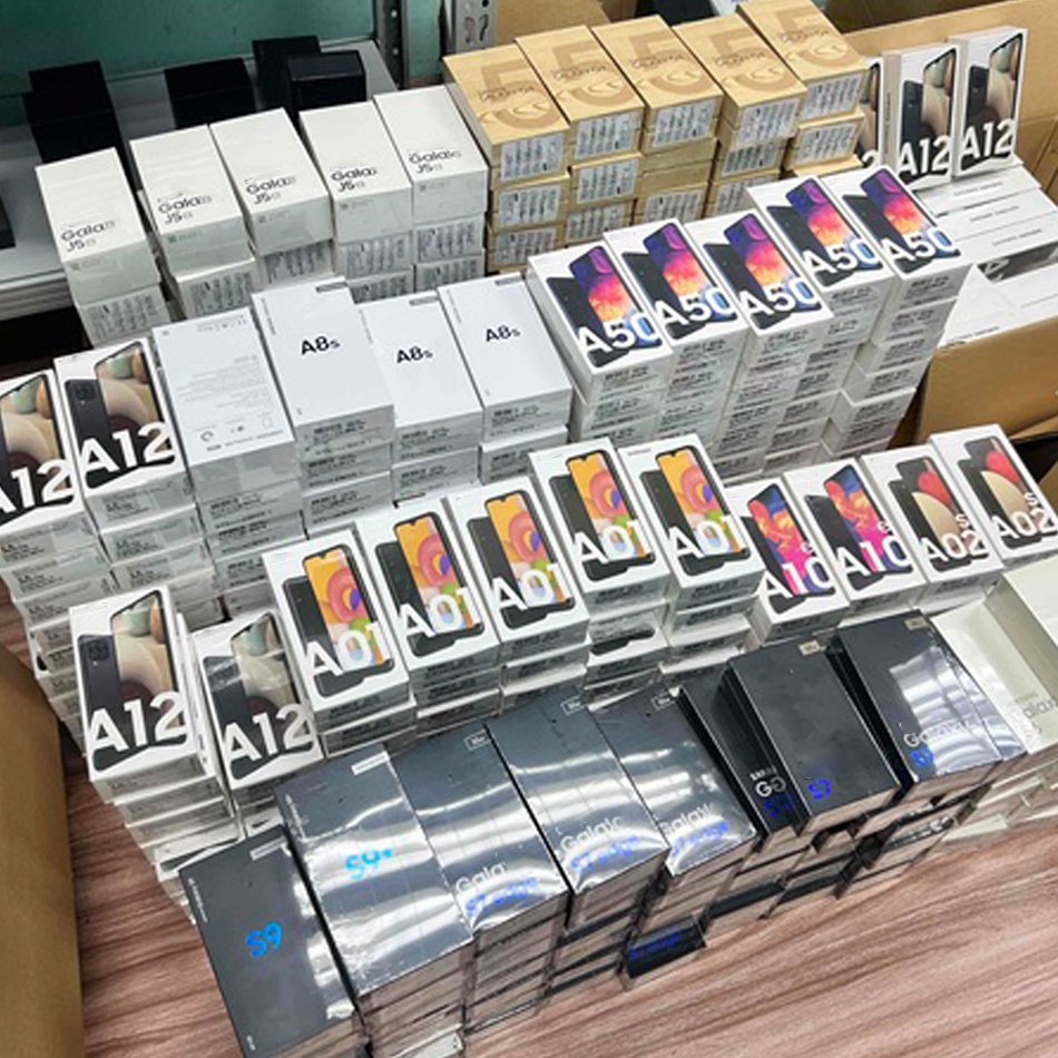 Wholesale mobile phones A40s Dual SIM Android celulares A10 A12 A20e A30 A32 Cell phone smartphones